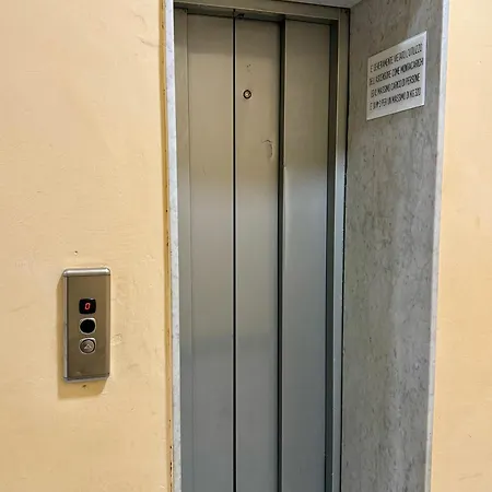 The Shuttle Rooms - Al Porto - Fortezza - Vicino Prefettura 리보르노