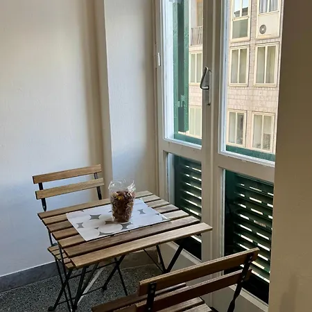 The Shuttle Bed & Breakfast Livorno