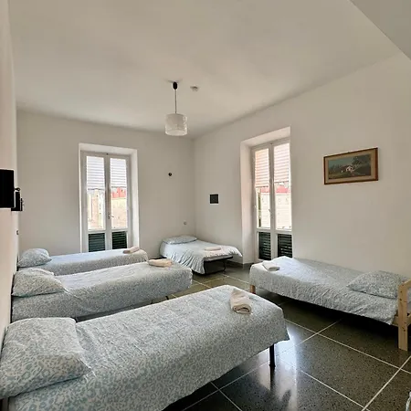 The Shuttle Rooms - Al Porto - Fortezza - Vicino Prefettura *