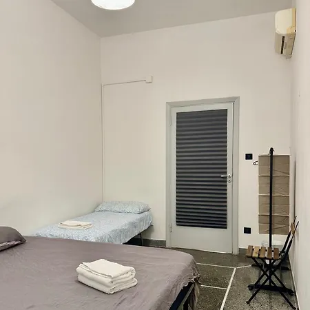 B&B The Shuttle Rooms - Al Porto - Fortezza - Vicino Prefettura