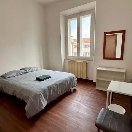B&B The Shuttle Rooms - Al Porto - Fortezza - Vicino Prefettura *