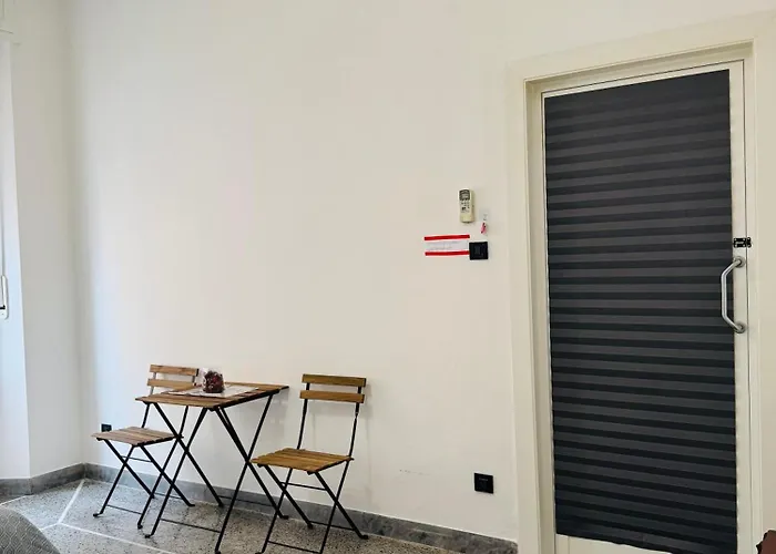 The Shuttle Bed & Breakfast Livorno