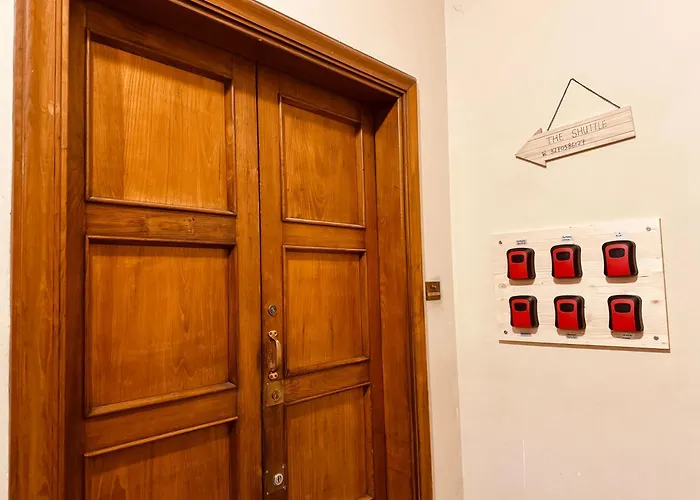 The Shuttle Bed & Breakfast Livorno